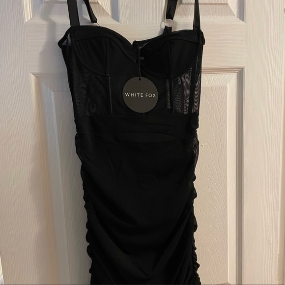 White fox boutique dress - Picture 5 of 5